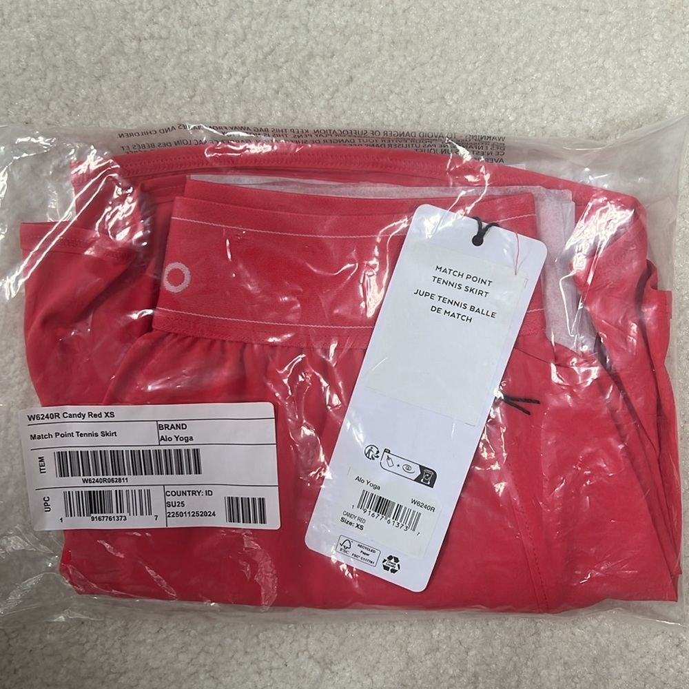 Alo Match Point Tennis Skirt NWT Candy Red - Picture 5 of 6